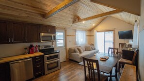 Cottage, Lake View | Living area