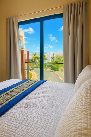 WiFi - Beach, Restaurants, Pools, Bbq & More in One Place (Punta Cana)