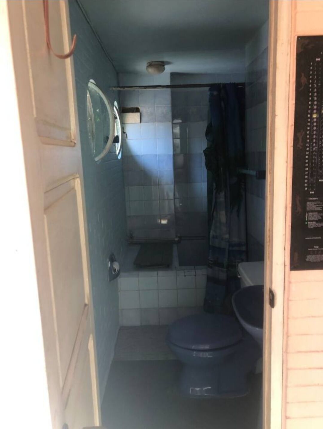Handtücher, Seife, Toilettenpapier
