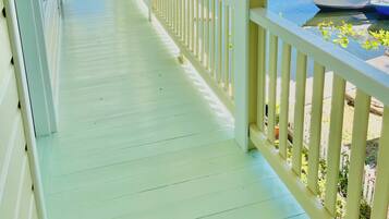 Classic Apartment #1 | Terrace/patio