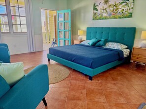 Individually decorated, individually furnished, free WiFi, bed sheets - Utila Seabreeze Vacation Apartments (Isla de Utila)