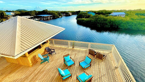 Rooftop terrace - Utila Seabreeze Vacation Apartments (Isla de Utila)
