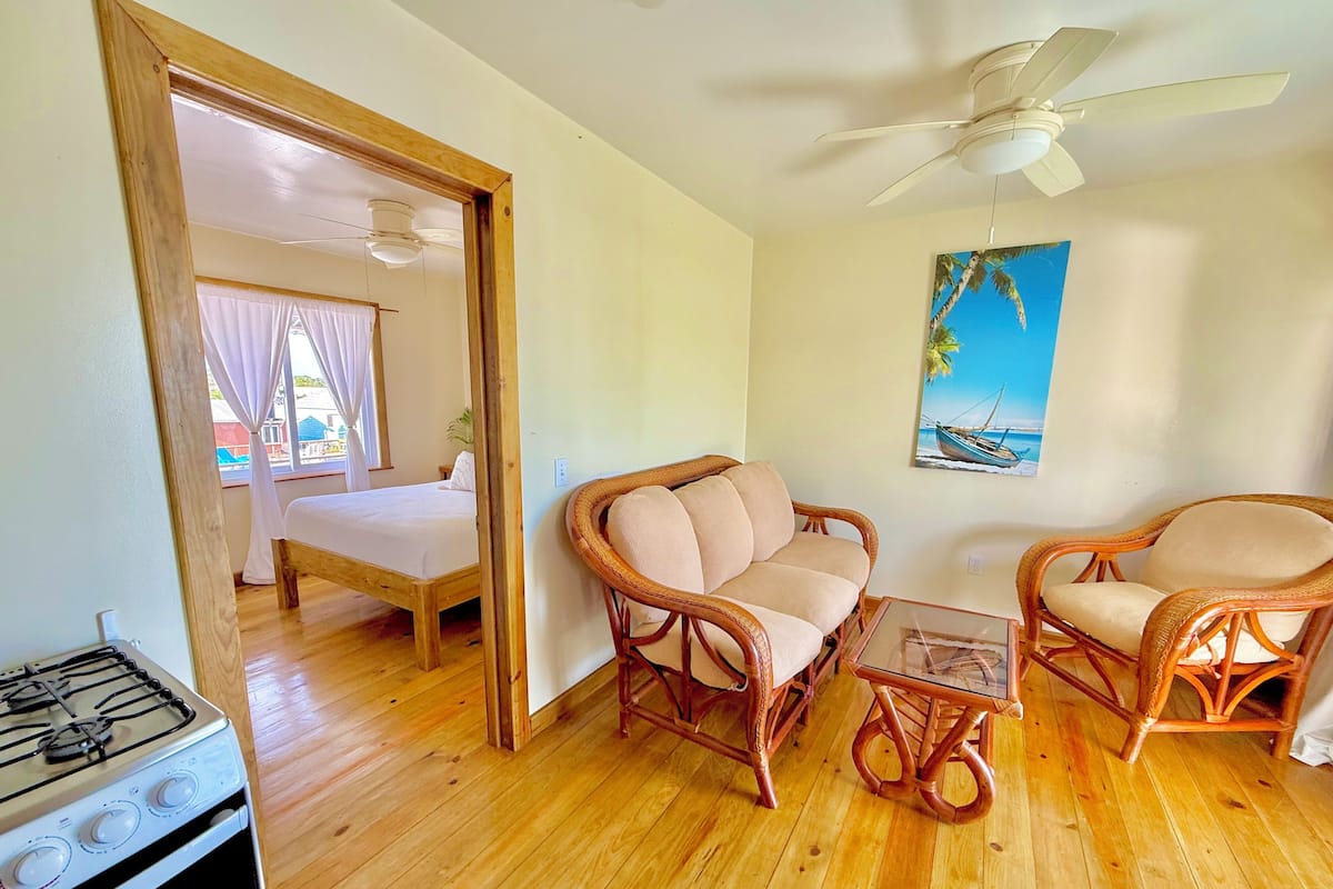 Classic Apartment, Kitchen, Lagoon View | Ruang tamu