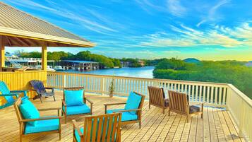 Sun deck