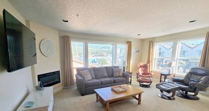 2 Bedroom Condo in the Heart of Rockaway Beach