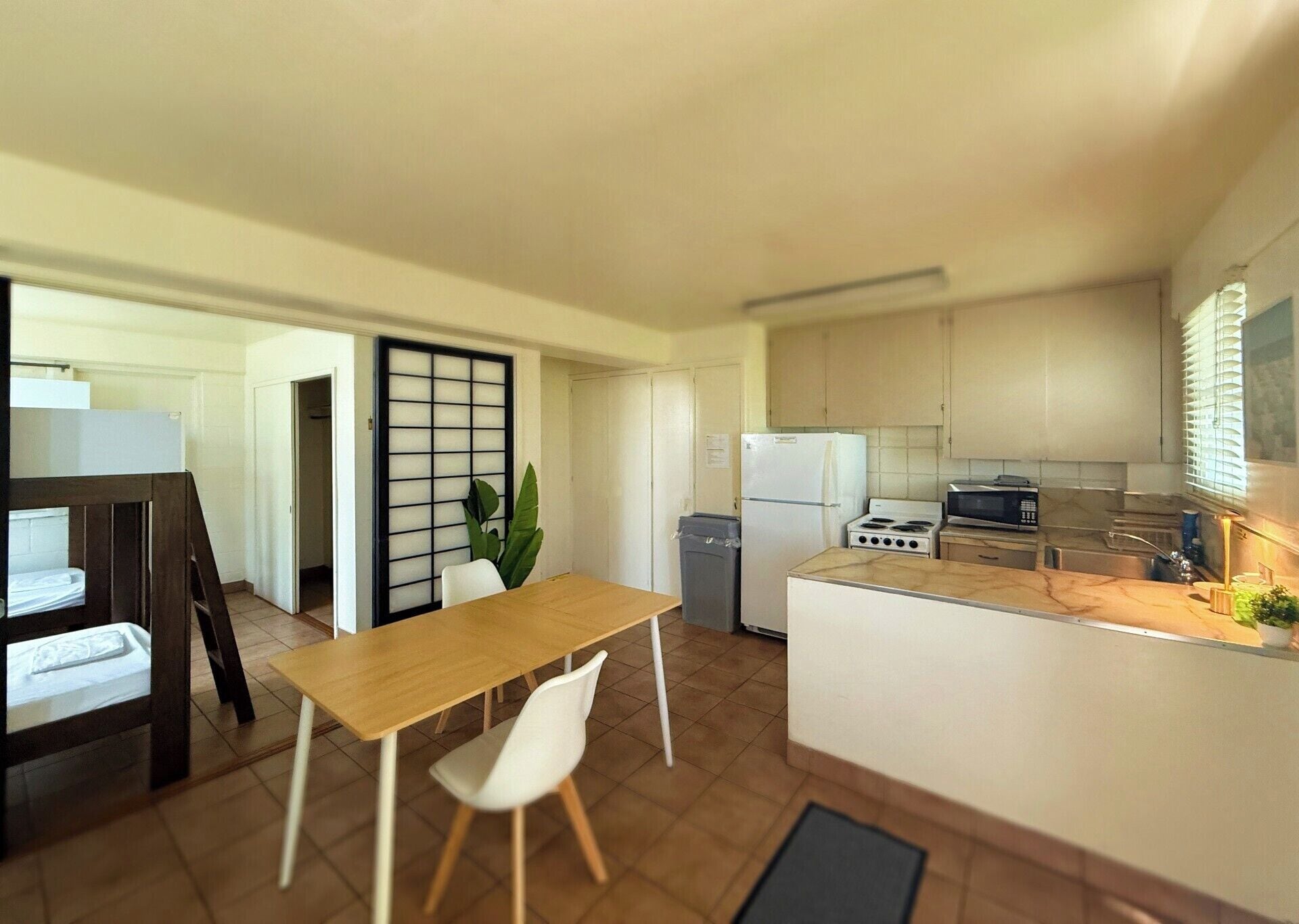 Desk, laptop workspace, iron/ironing board, free WiFi