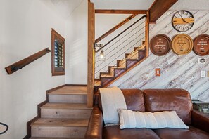 Interior - NEW The DogFish Dive Den (Hernando Beach)