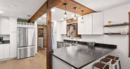 4BR Waterfront • Boat Slip + Kayaks • Sunsets