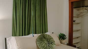 2 chambres, fer et planche à repasser, lit parapluie, Wi-Fi gratuit