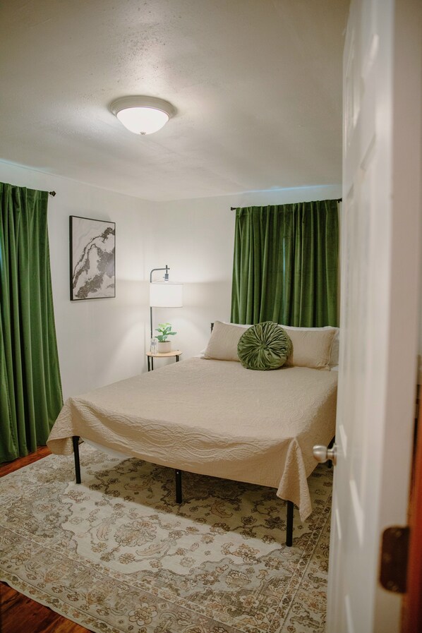 2 bedrooms, iron/ironing board, travel crib, free WiFi