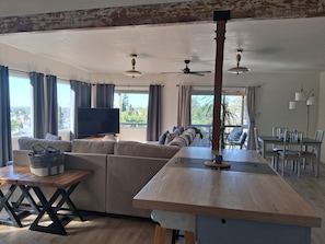 Smart TV - Prestigious private location with a view! (El Cajon)