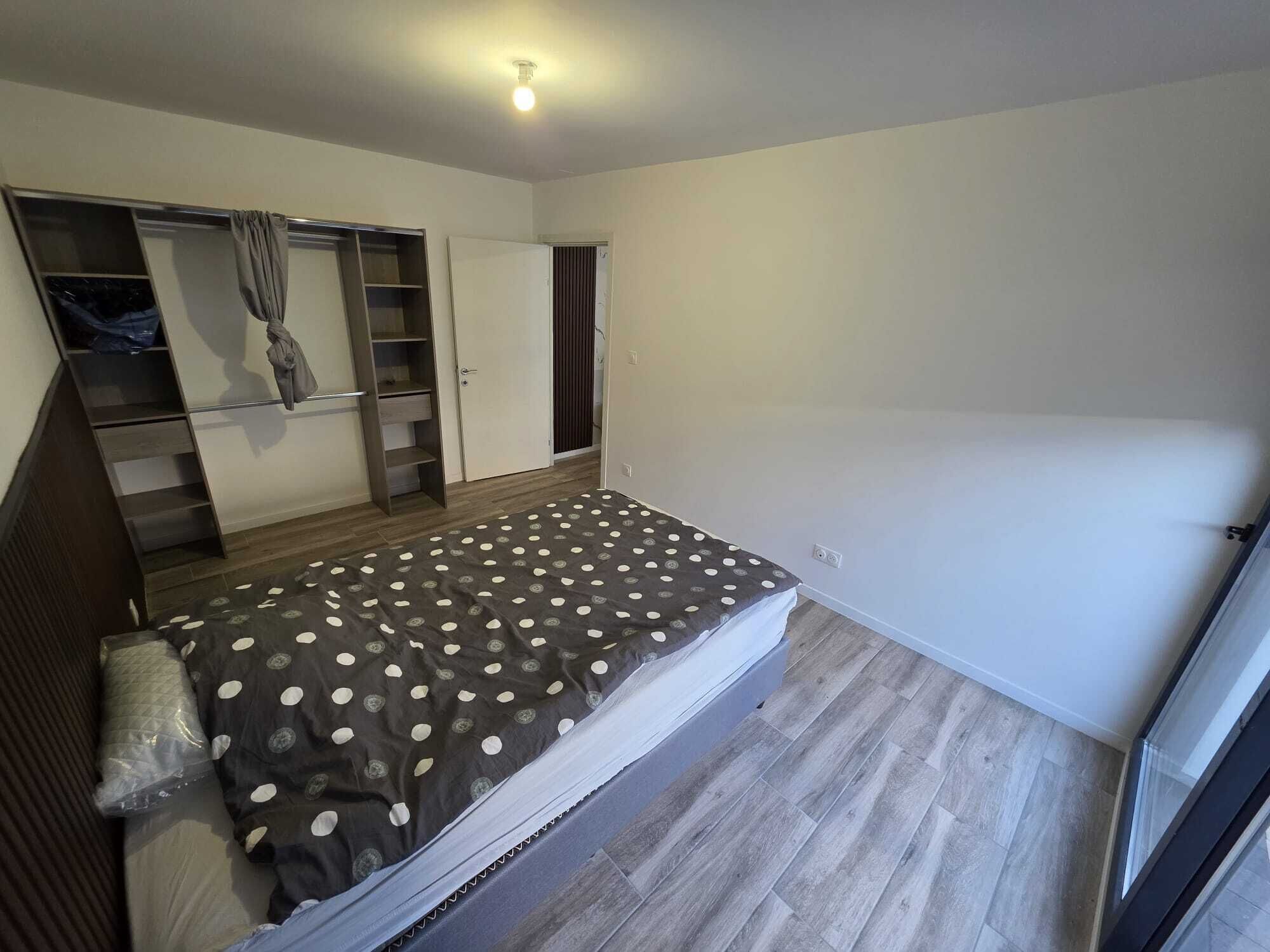 2 chambres, fer et planche à repasser, lit parapluie, Wi-Fi gratuit