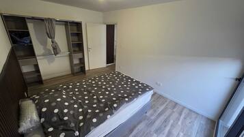 2 chambres, fer et planche Ă repasser, lit parapluie, Wi-Fi gratuit