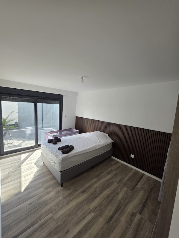 2 bedrooms, iron/ironing board, travel cot, free WiFi - Comfort and tranquility downtown Angers (Saint-Barthélemy-d'Anjou)