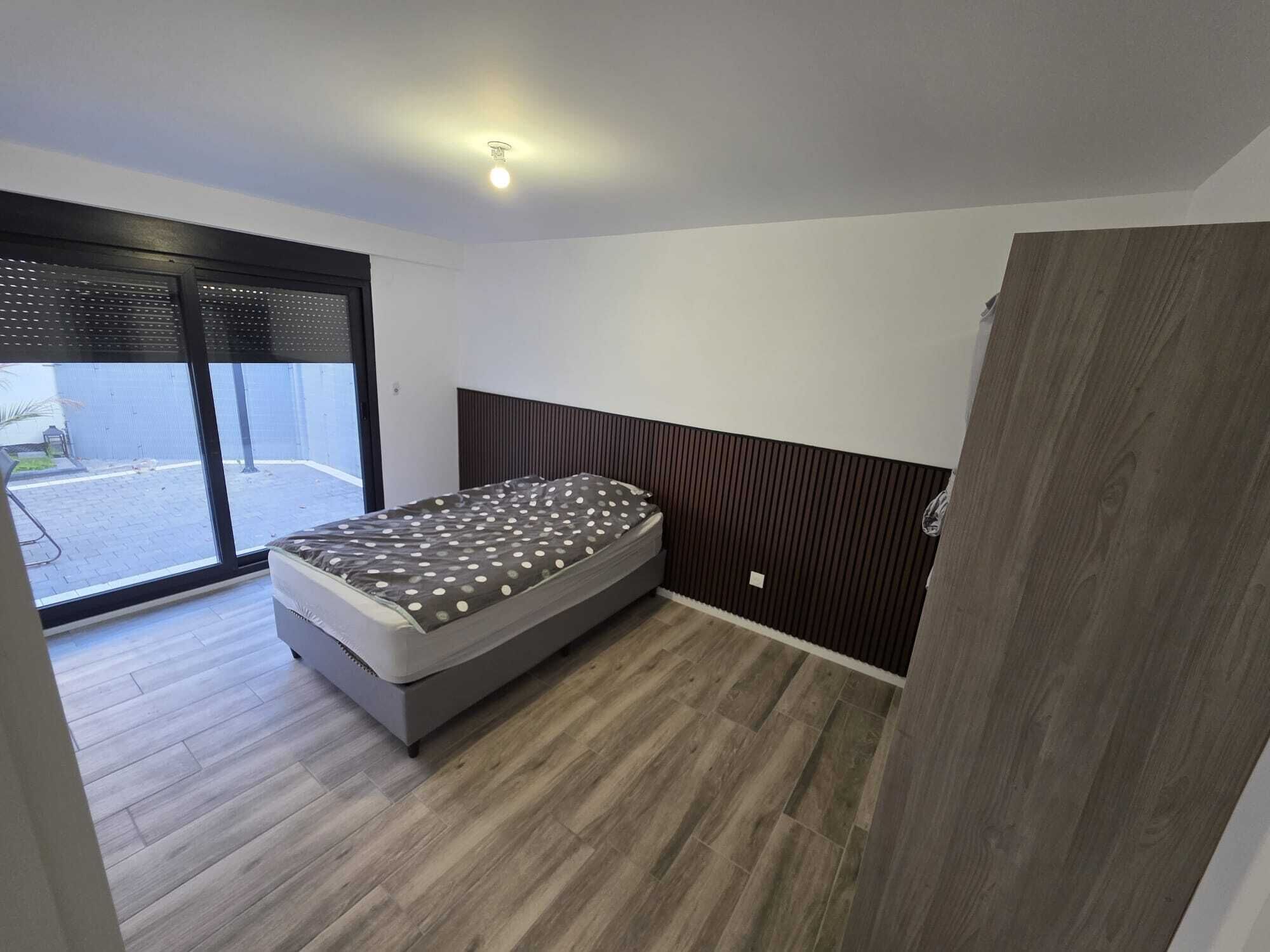 2 soverom, strykejern/-brett, reiseseng for barn og wi-fi (inkludert)