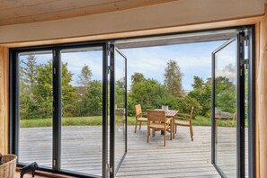 Interior - Scenic 2025 summer house with sea view (Storvorde)