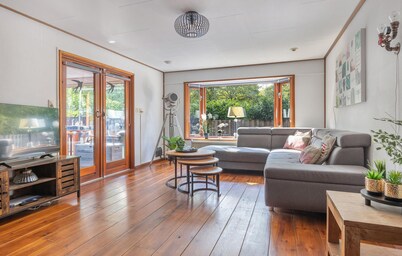 Nice home in Erm with private swimming pool, can be inside or outside