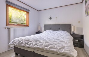 2 bedrooms, free WiFi - Nice home in Erm with private swimming pool, can be inside or outside (Erm)