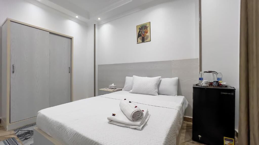 Einzelzimmer, Balkon | Zimmersafe, schallisolierte Zimmer, kostenloses WLAN