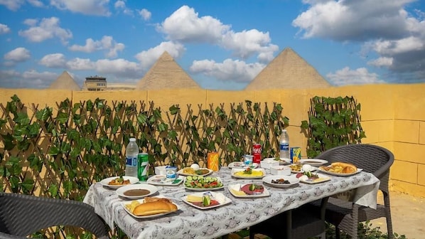 Restaurant - New Alaska Pyramids View (Giza)