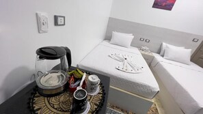 双人房, 阳台 | 客房内保险箱、隔音、免费 WiFi