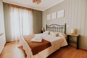 1 多间卧室、熨斗/熨衣板、WiFi、床单