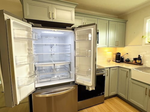 Wonderful bungalow completely remodeled in St. Petersburg