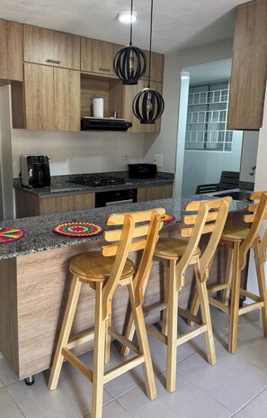 Signature Apartment, 2 Bedrooms, Private Pool, Garden View | Private kitchen