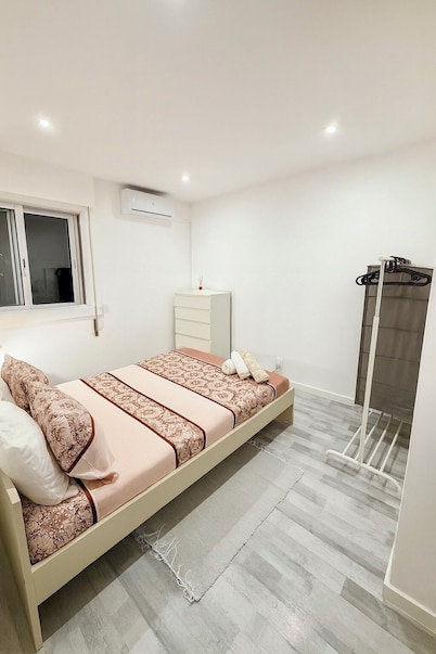 StaySanto in Loures - Refurbished and comfortable rooms