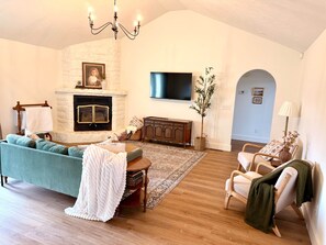 Smart TV, fireplace, video games, ping pong
