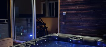 Village house with terrace & Spa