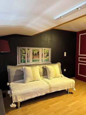 2 bedrooms, desk, iron/ironing board, bed sheets - Village house with terrace & Spa (Saint-Avit)