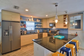 Microwave, oven, stovetop, dishwasher - FLIP FLOP LIING 2! 4 Bdrms, 3 Bths, STEPS TO THE SAND! (New Smyrna Beach)