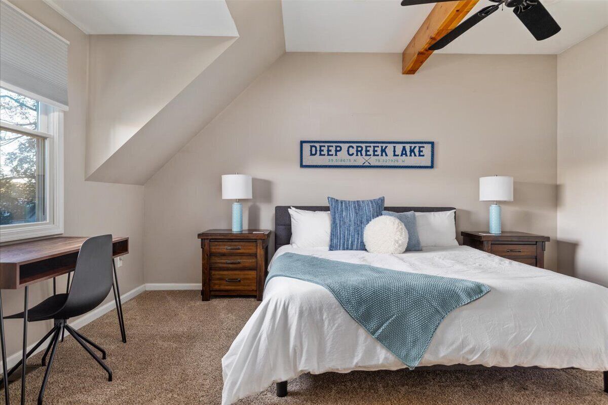5 bedrooms, desk, travel crib, free WiFi