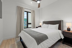 2 Schlafzimmer, Schreibtisch, Bügeleisen/Bügelbrett, kostenloses WLAN