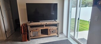 Charming 2-bedroom house in nice Stanfield with AC