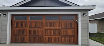 Cozy 2BR Home Parking and Full Kitchen
