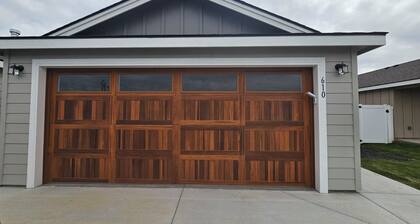 Charming 2-bedroom house in nice Stanfield with AC