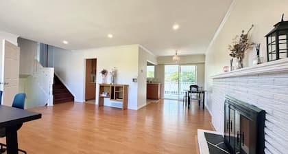 Peaceful Room with Kitchen & Laundry near Shopping mall and Airport
