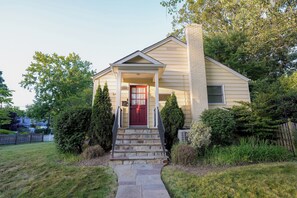 تفاصيل الفندق من الخارج