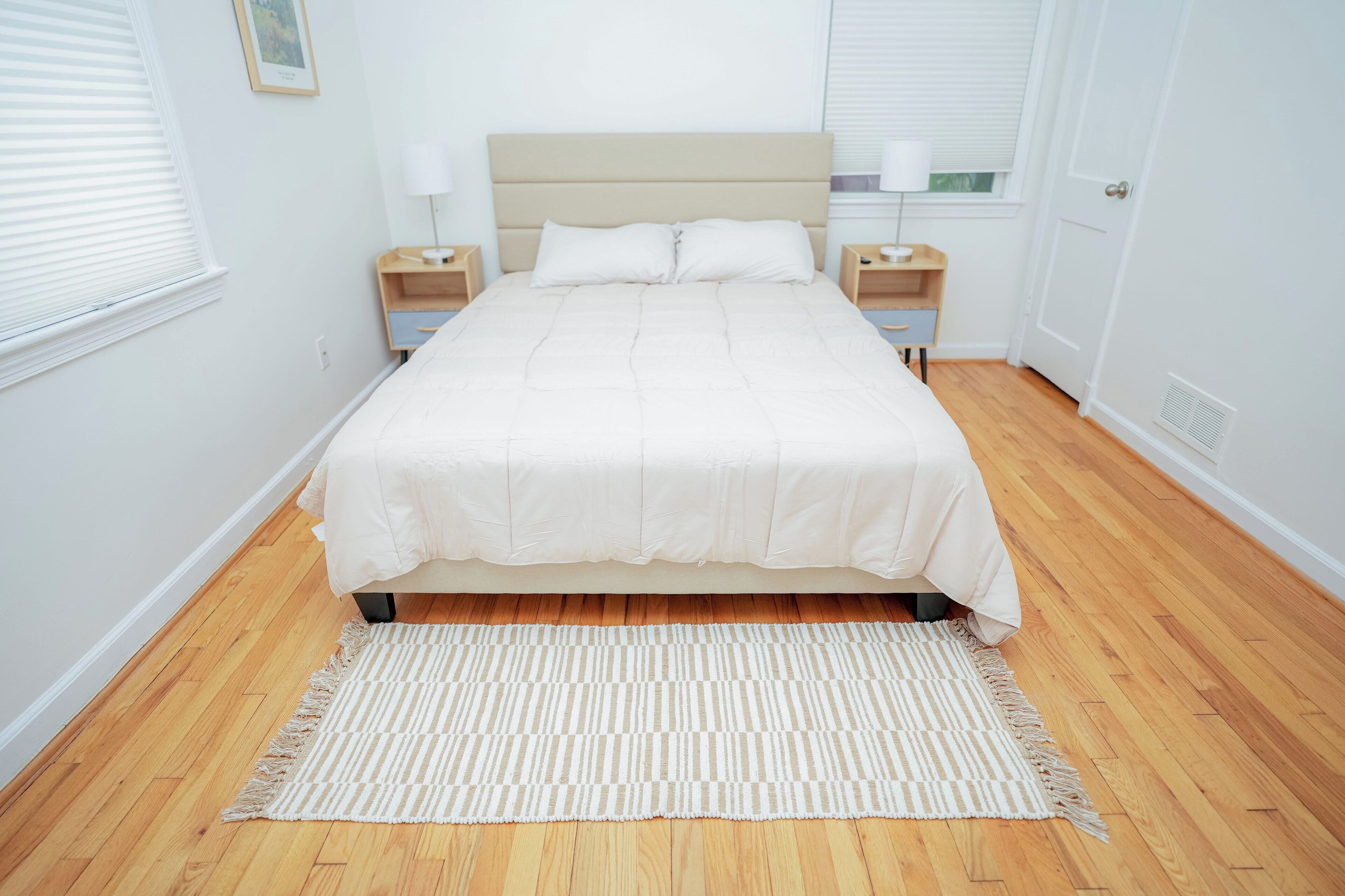 3 chambres, fer et planche à repasser, Wi-Fi, draps fournis