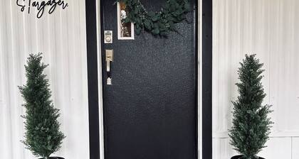 Trade City Lights for Starry Nights!- hike by day and stargaze by night