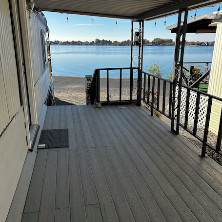 Terrace/patio. Sunset Cove