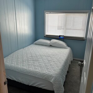WiFi, bed sheets