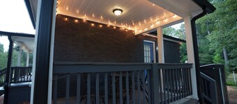 Luxury 4BR 4BA • In-law suite • Firepit Lounge