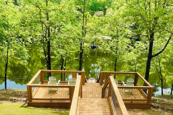 Multiple decks for stargazing and enjoying nature