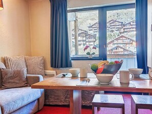 TV - Les Olympiades by Interhome (Val Thorens)