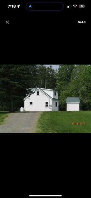 المنشأة من الخارج