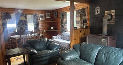 Charming 1-bedroom cabin in serene Sebec