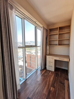 Luxury Apartment, 4 Bedrooms, Private Pool, City View | Living area - Suites Cusco (Cusco)